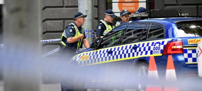 Αυστραλία: Χειροπέδες σε 3 άνδρες που σχεδίαζαν τρομοκρατική επίθεση στη Μελβούρνη